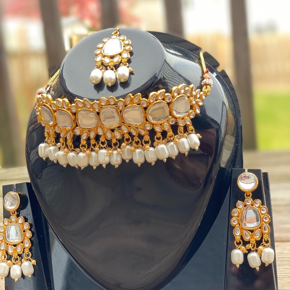 Gold Plated choker necklace set - Picture 9 of 14